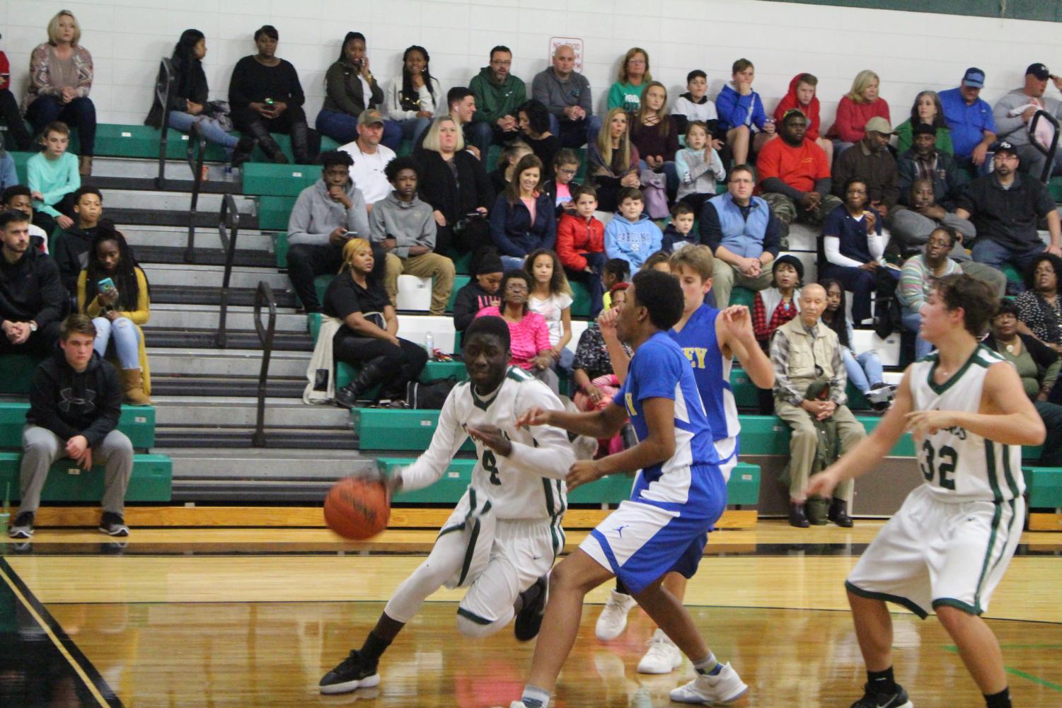 Men's JV Basketball Falls to Laney