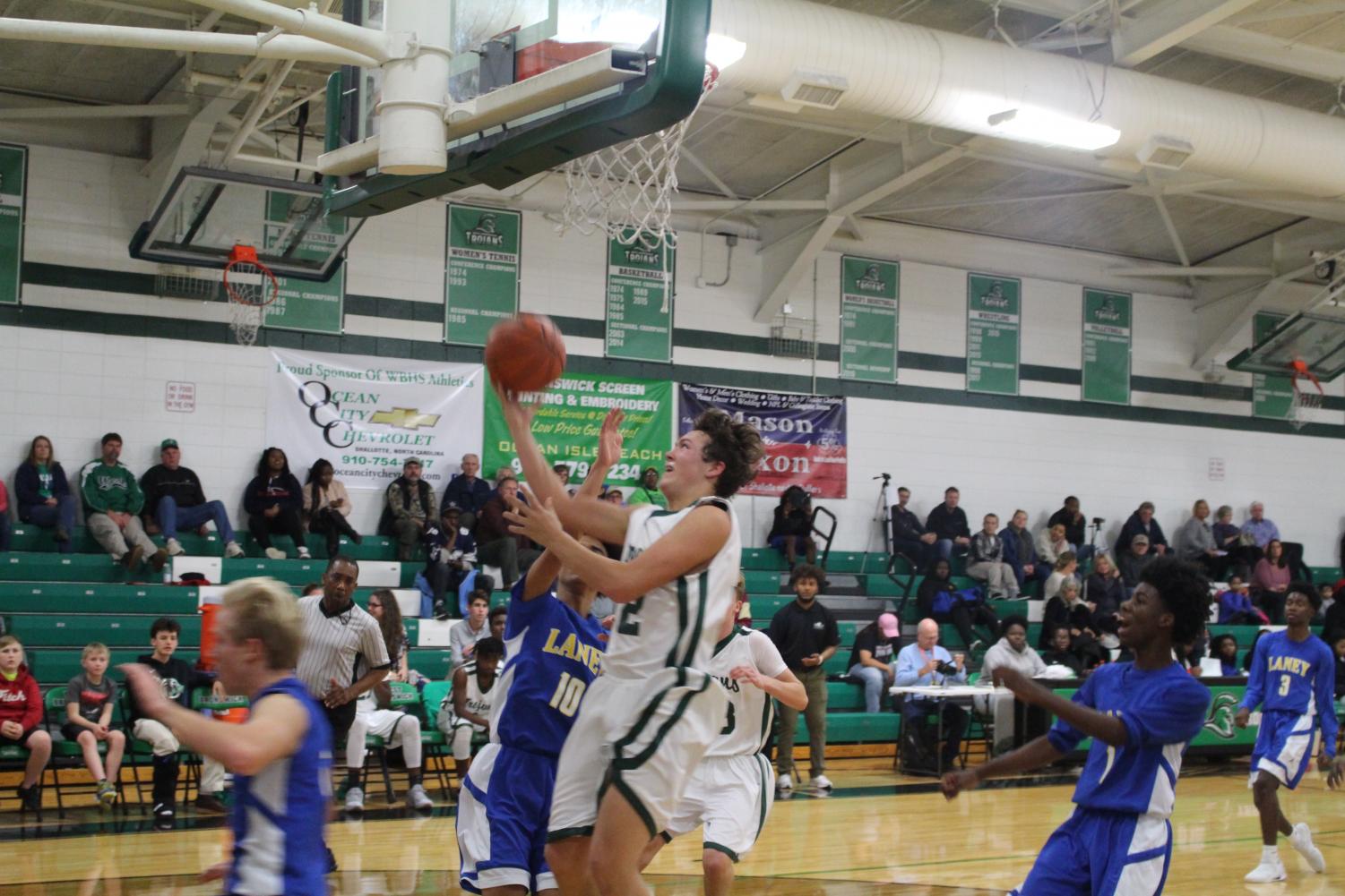 Men's JV Basketball Falls to Laney