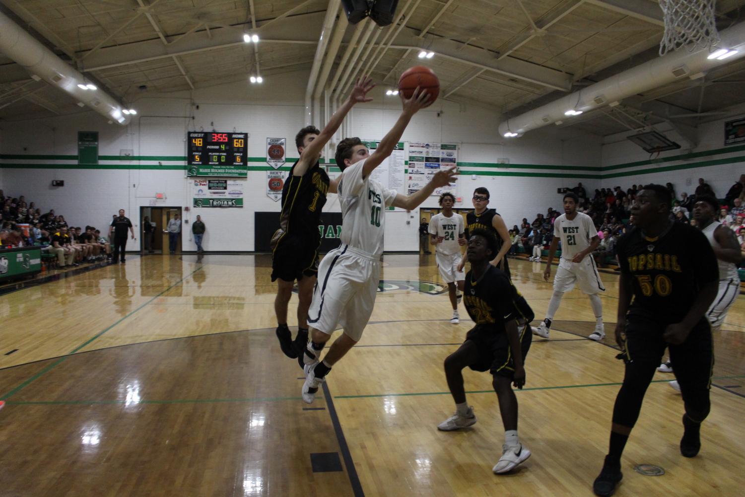 84 Feet: Men's Basketball Review