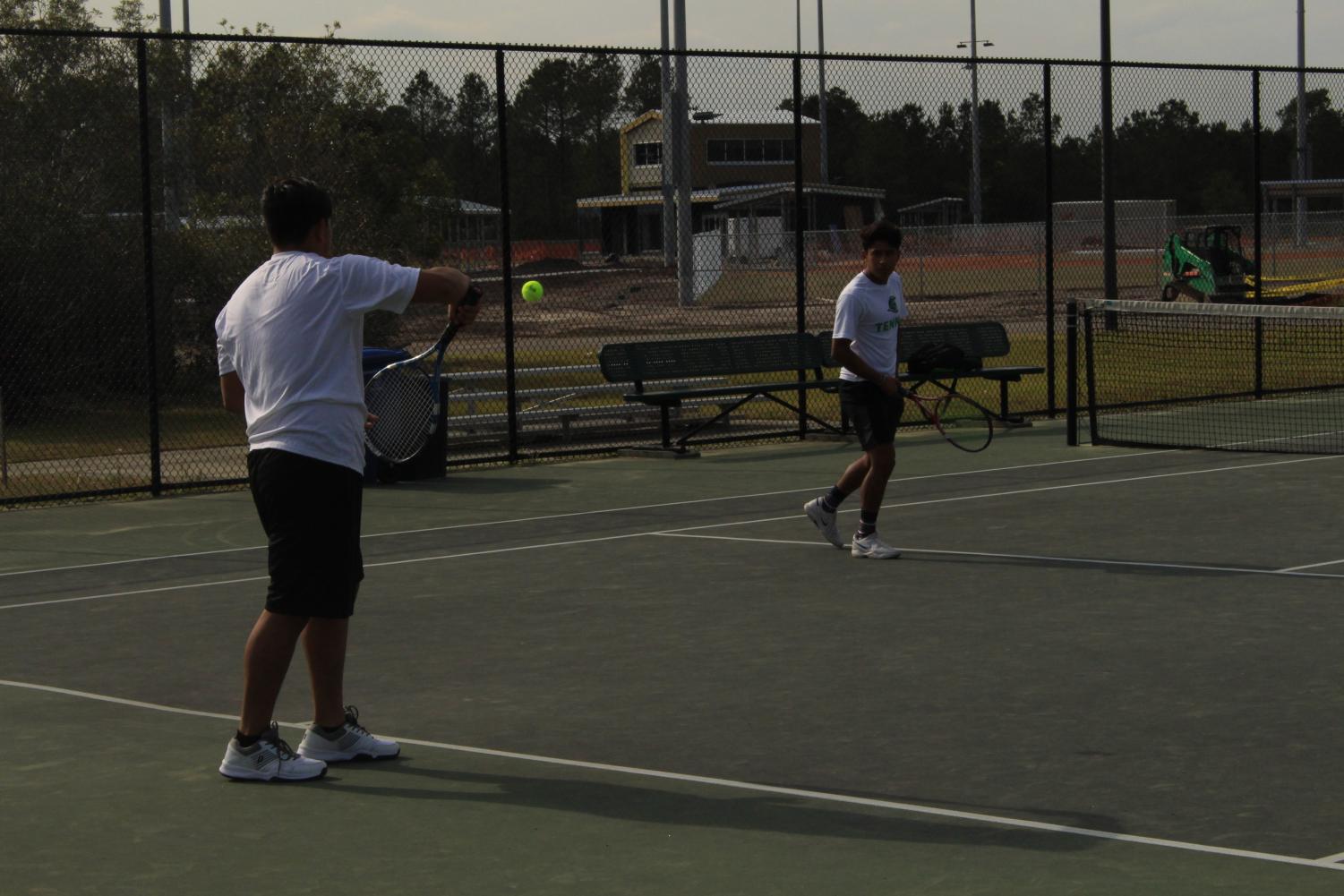 Men's Tennis: Wildcats defeat Trojans