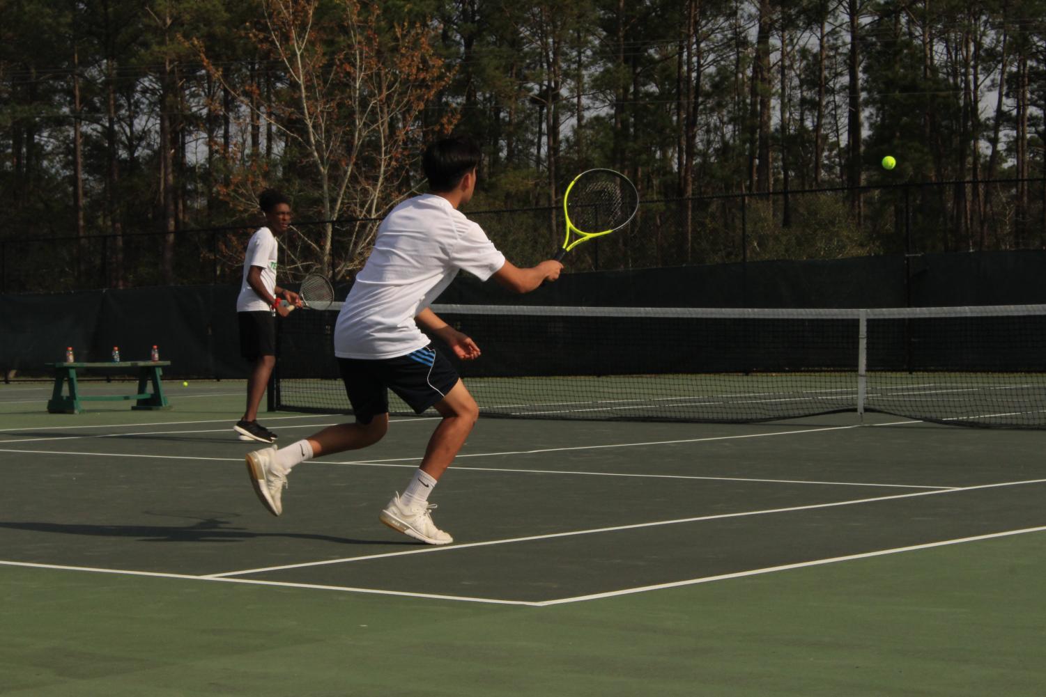 Men's Tennis: Wildcats defeat Trojans