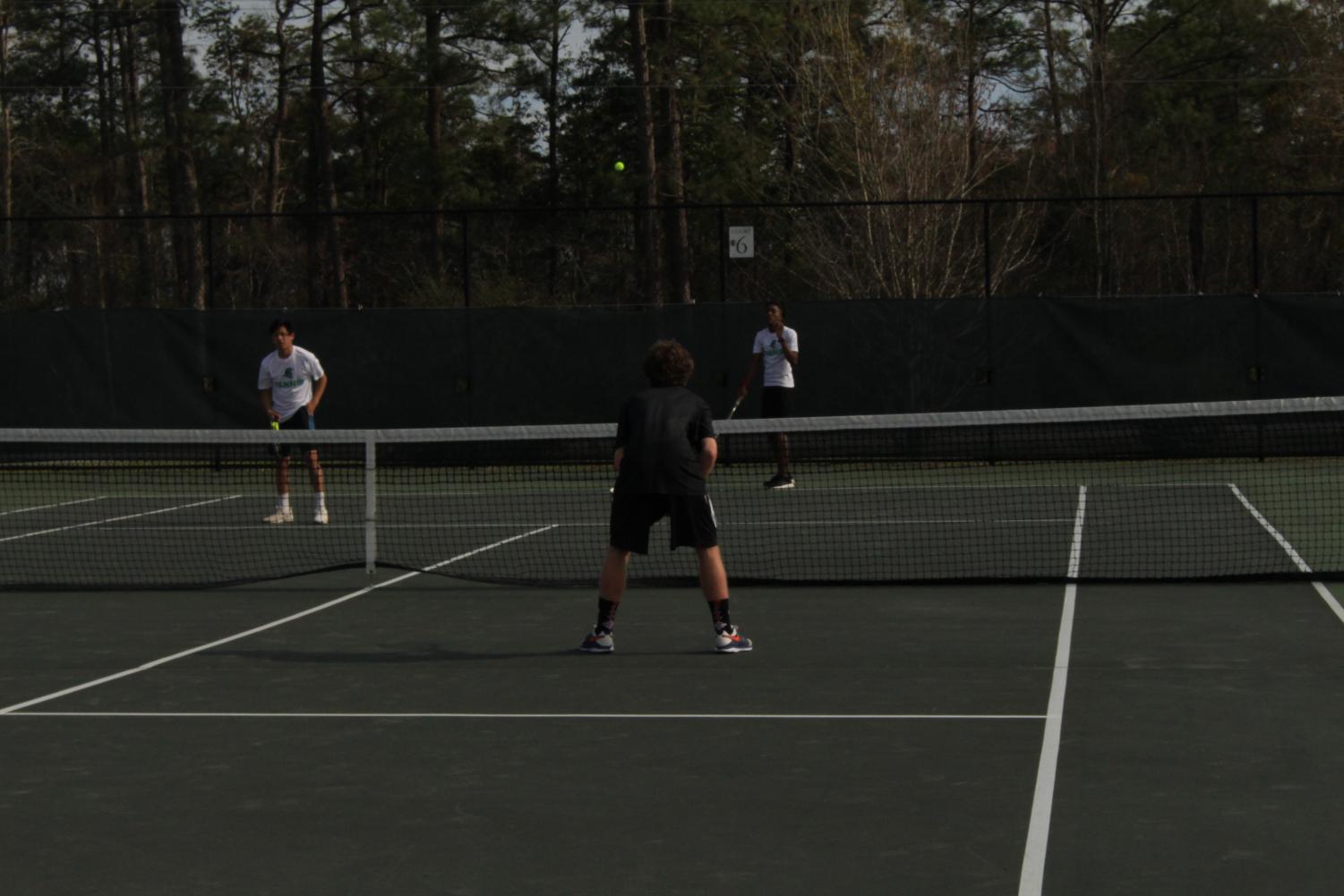 Men's Tennis: Wildcats defeat Trojans