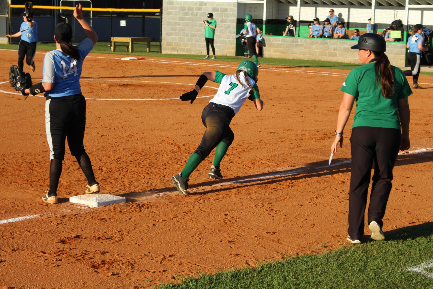 Lady Trojans Defeat the Sharks