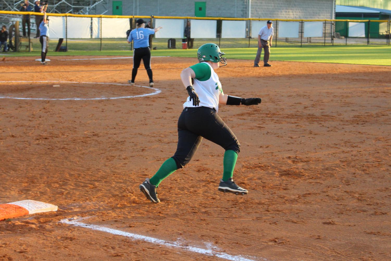 Lady Trojans Defeat the Sharks
