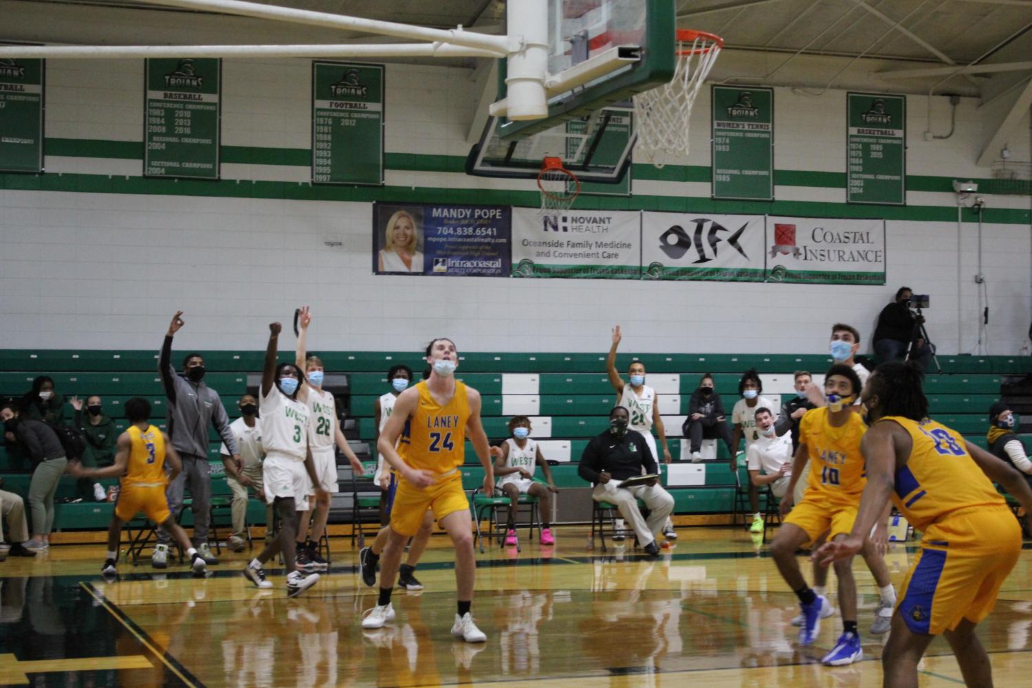 Men's Basketball Home Opener