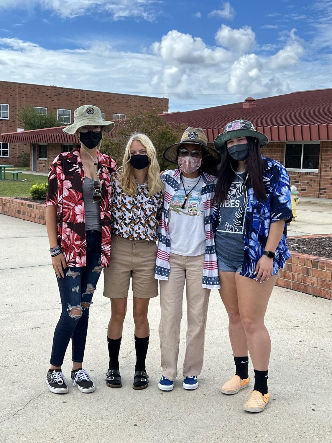 Tacky Tourist Tuesday; Spirit Week 2021
