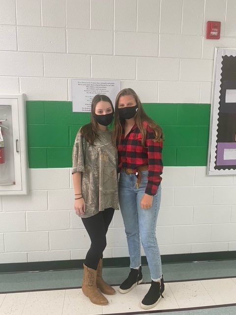Spirit Week: Country Vs. Country Club