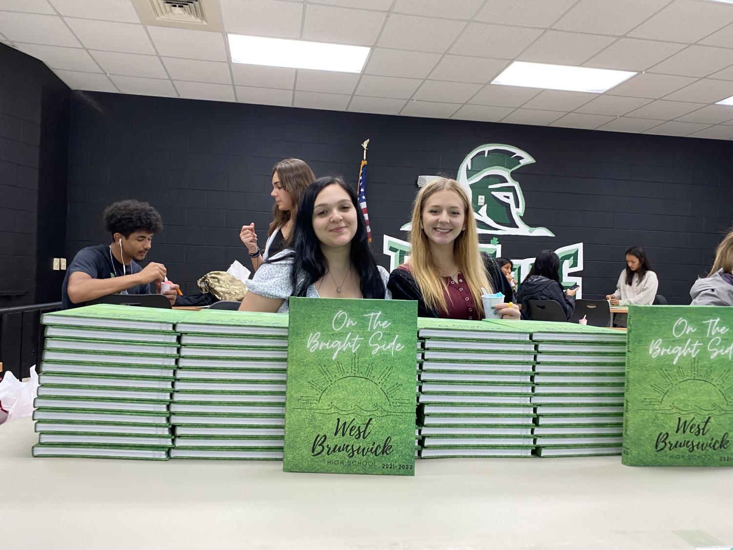 Senior Yearbook Signing Party