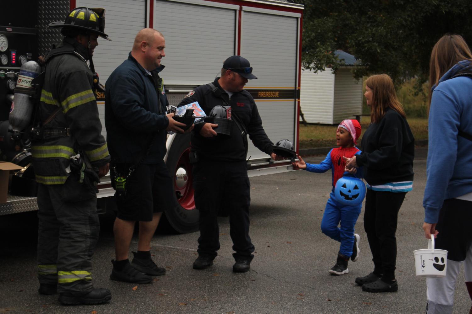 Trojan Athletes Volunteer at the For Kids Only Fall Festival