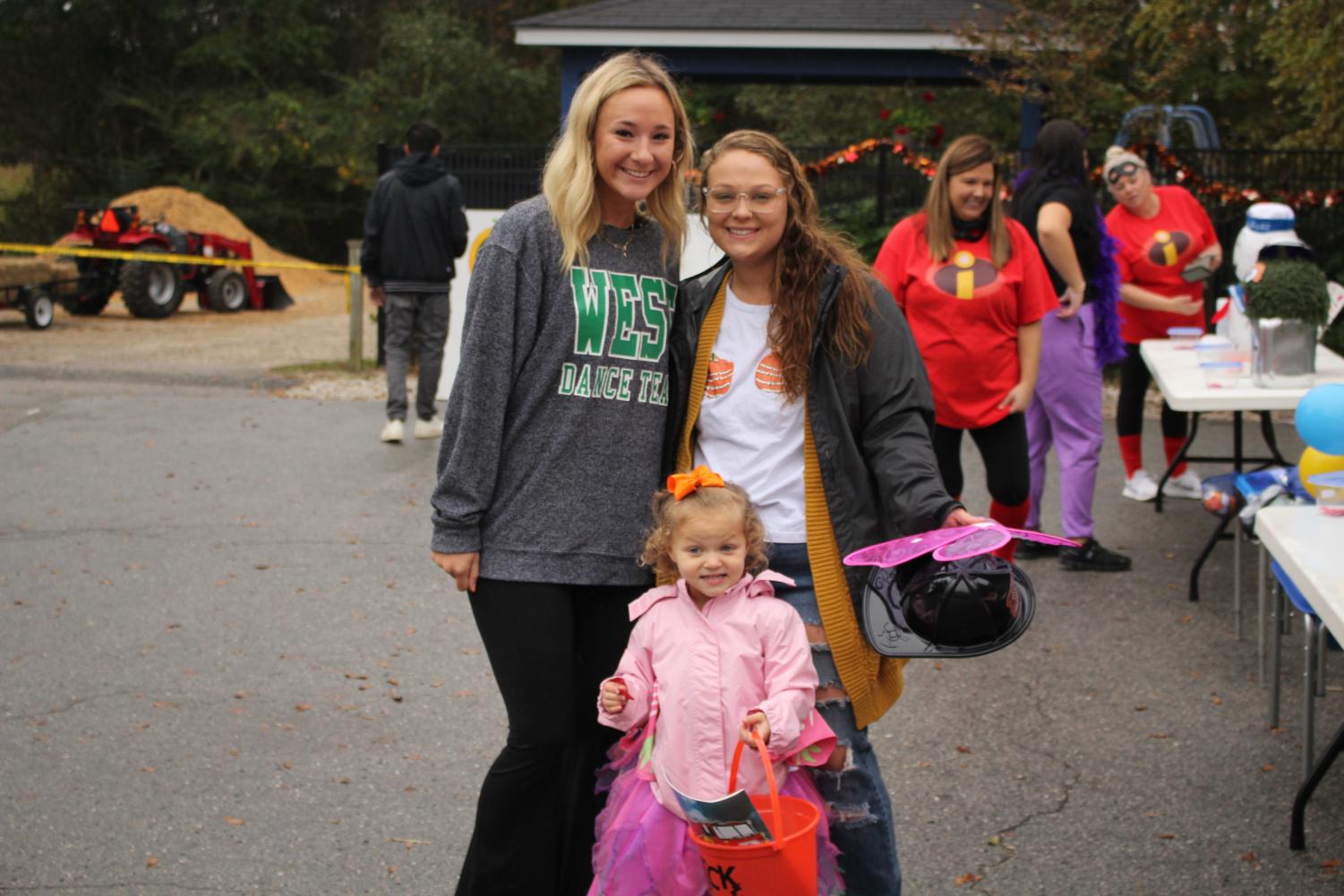 Trojan Athletes Volunteer at the For Kids Only Fall Festival