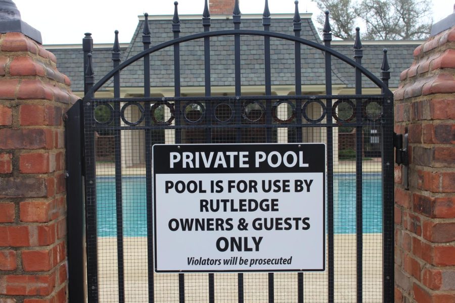 An+example+of+a+local+private+pool+in+Brunswick+County