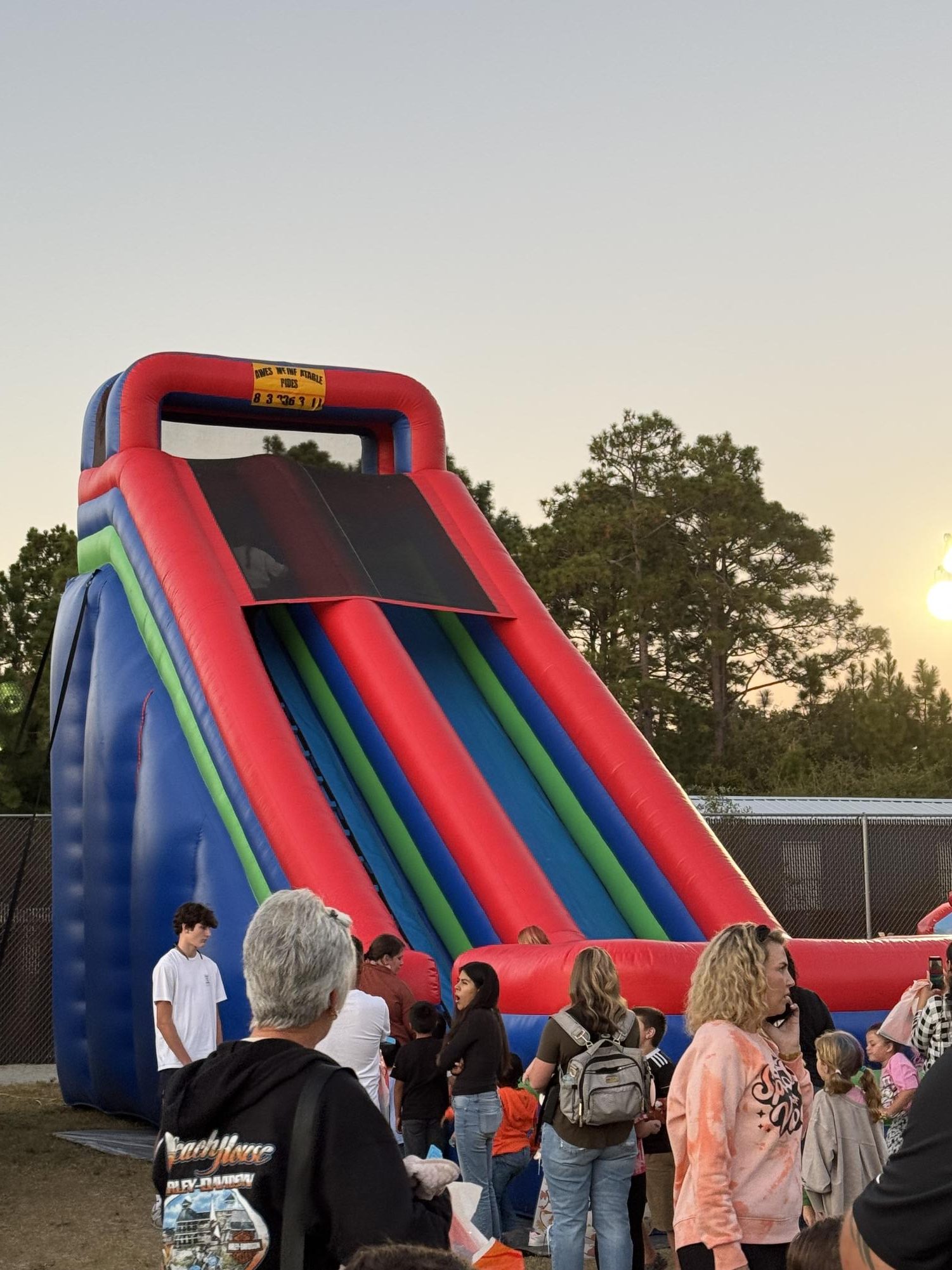Key Club Volunteers : Union Fall Festival