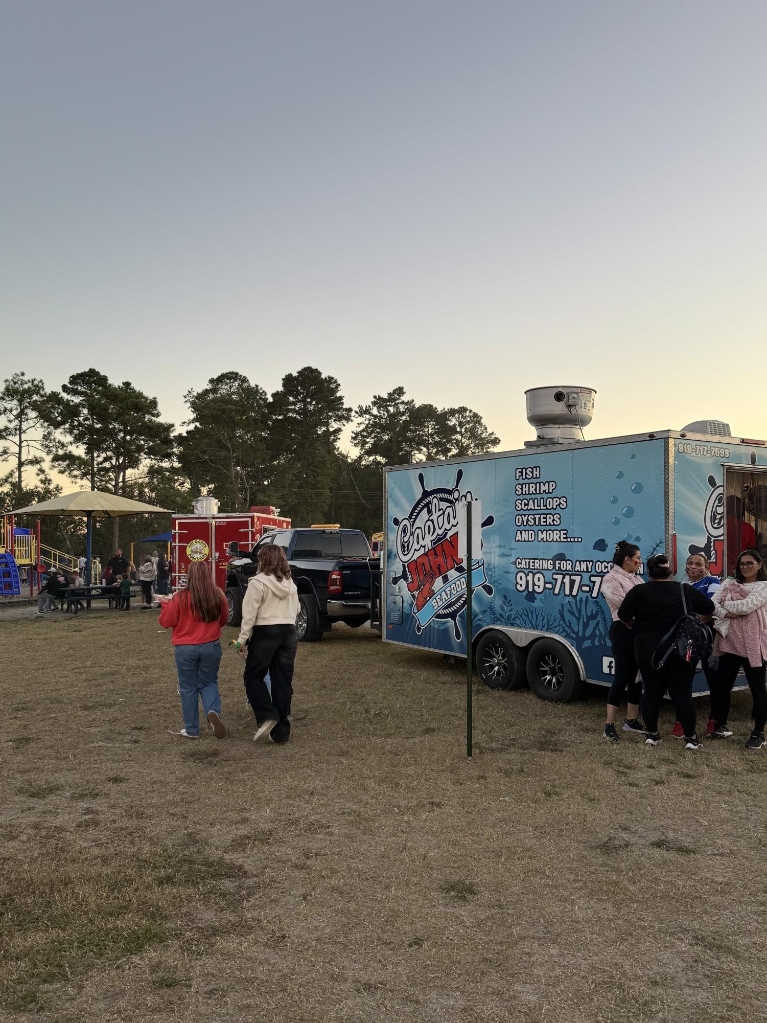 Key Club Volunteers : Union Fall Festival