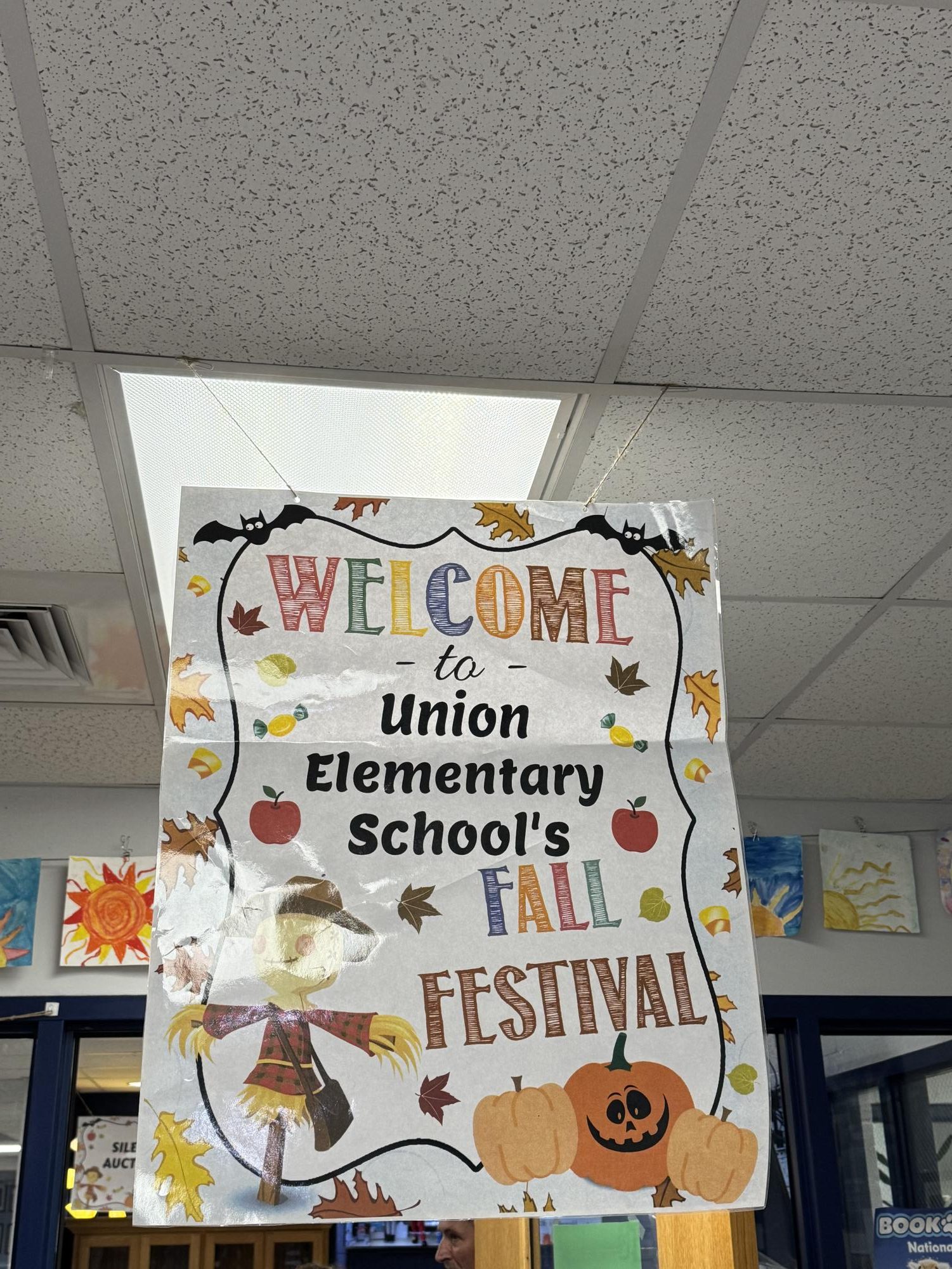 Key Club Volunteers : Union Fall Festival