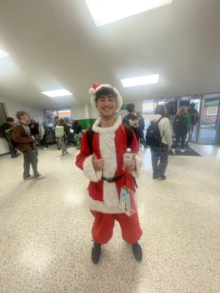 12/13 Spirit Day – Dress Like Christmas Threw Up on You