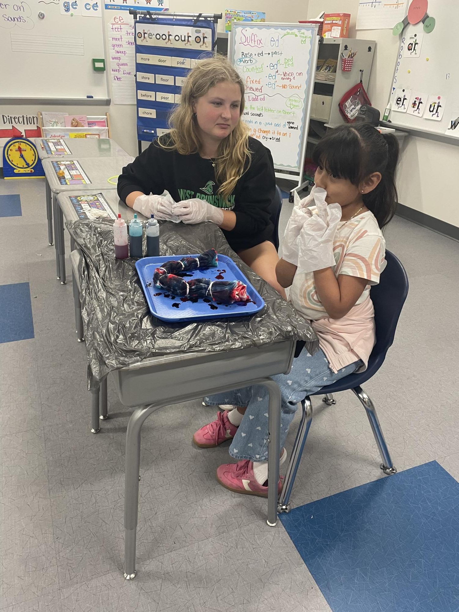4/7 V Women's Soccer Team heads to Waccamaw Elementary